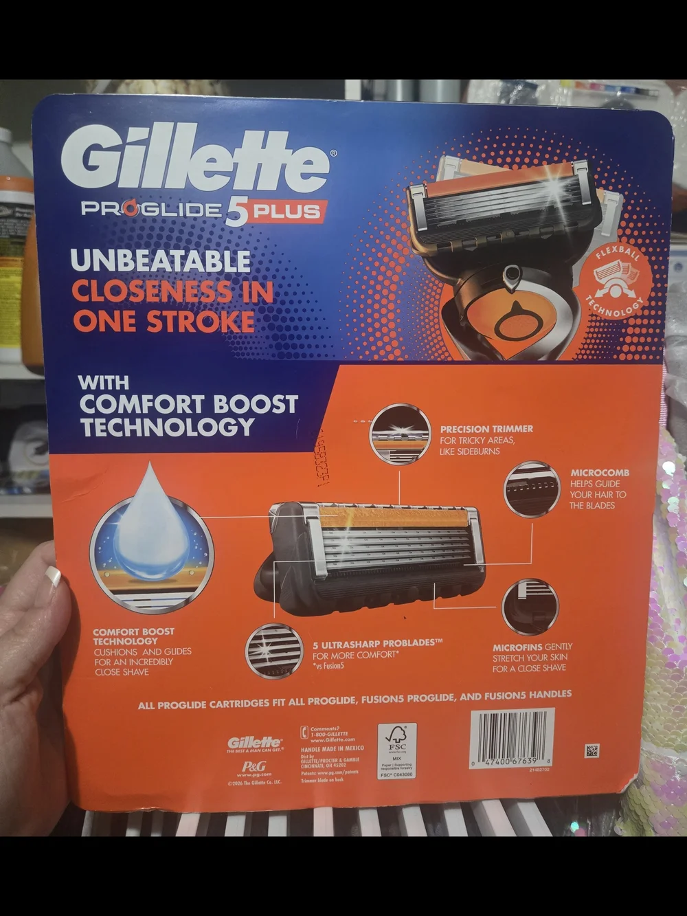 Gillette ProGlide 5 Plus Razor Kit – Black Handle with Orange Accents